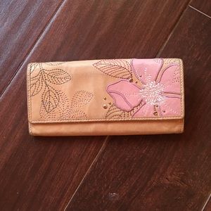 Fossil Embroidered Flower Wallet